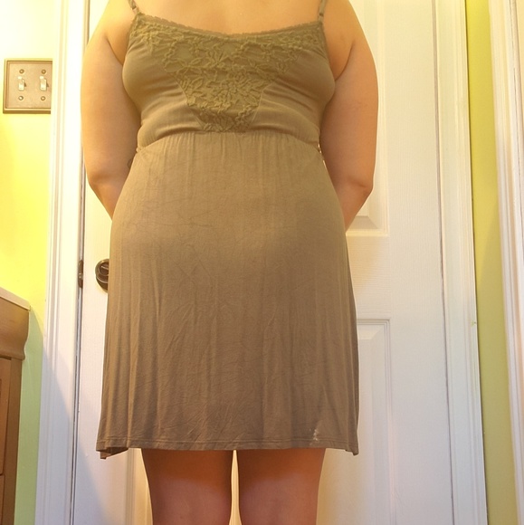 ⭐Olive gree dress⭐ - Picture 3 of 4